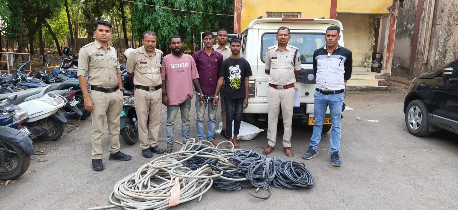 कोरबा: सीएसईबी प्लांट से पावर केबल चोरी करने वाले तीन आरोपित गिरफ्तार, 75 हजार का कॉपर वायर जब्त