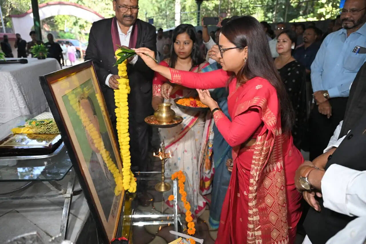 डॉ. करमा उरांव के विचारों और संघर्ष से प्रेरणा ले युवा पीढ़ी : शिल्पी