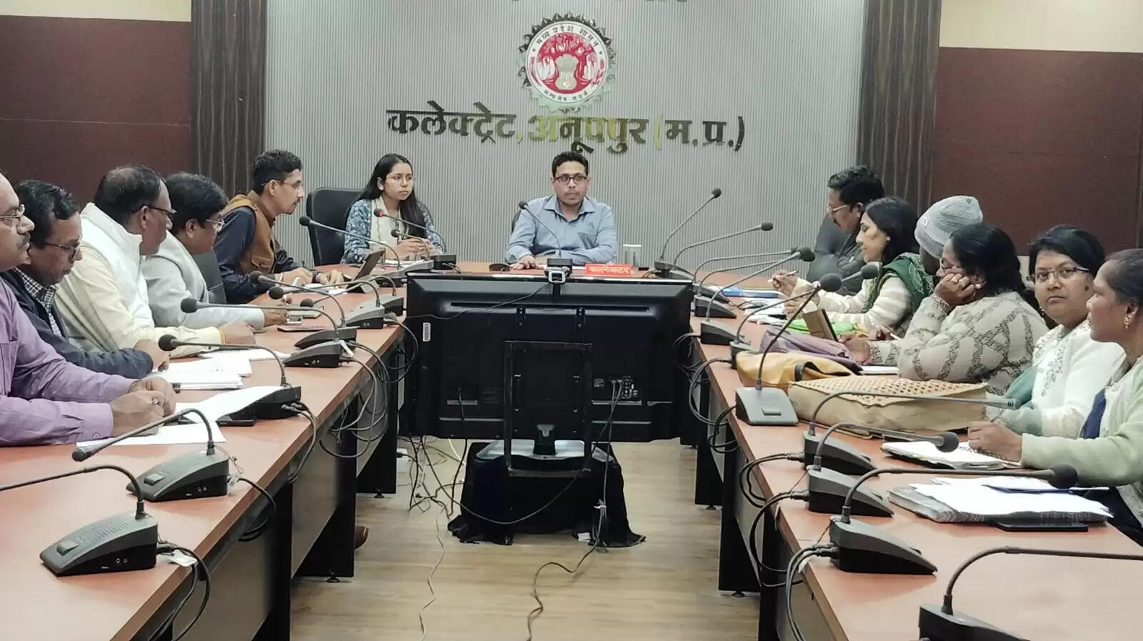 अनूपपुर: पोषण सेवाओं की पारदर्शिता, नियमित मॉनिटरिंग,एवं समयबद्ध आपूर्ति जरूरी-कलेक्टर