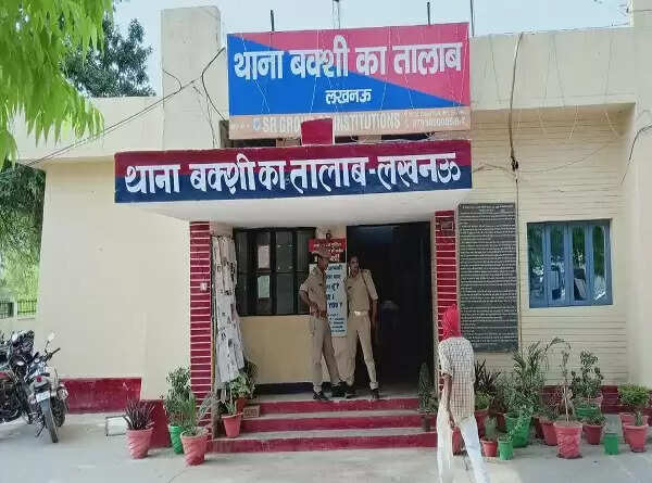 युवती ने फांसी लगाकर दी जान