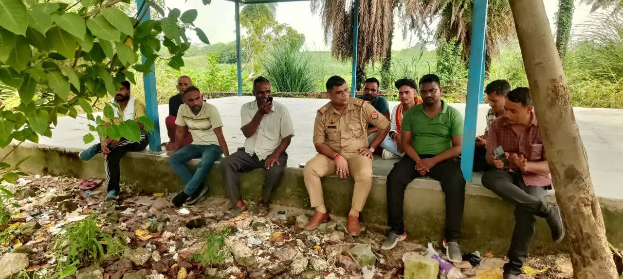 औरैया : दहेज की मांग को लेकर विवाहिता की हत्या का आरोप, सात ससुरालीजनों पर मुकदमा