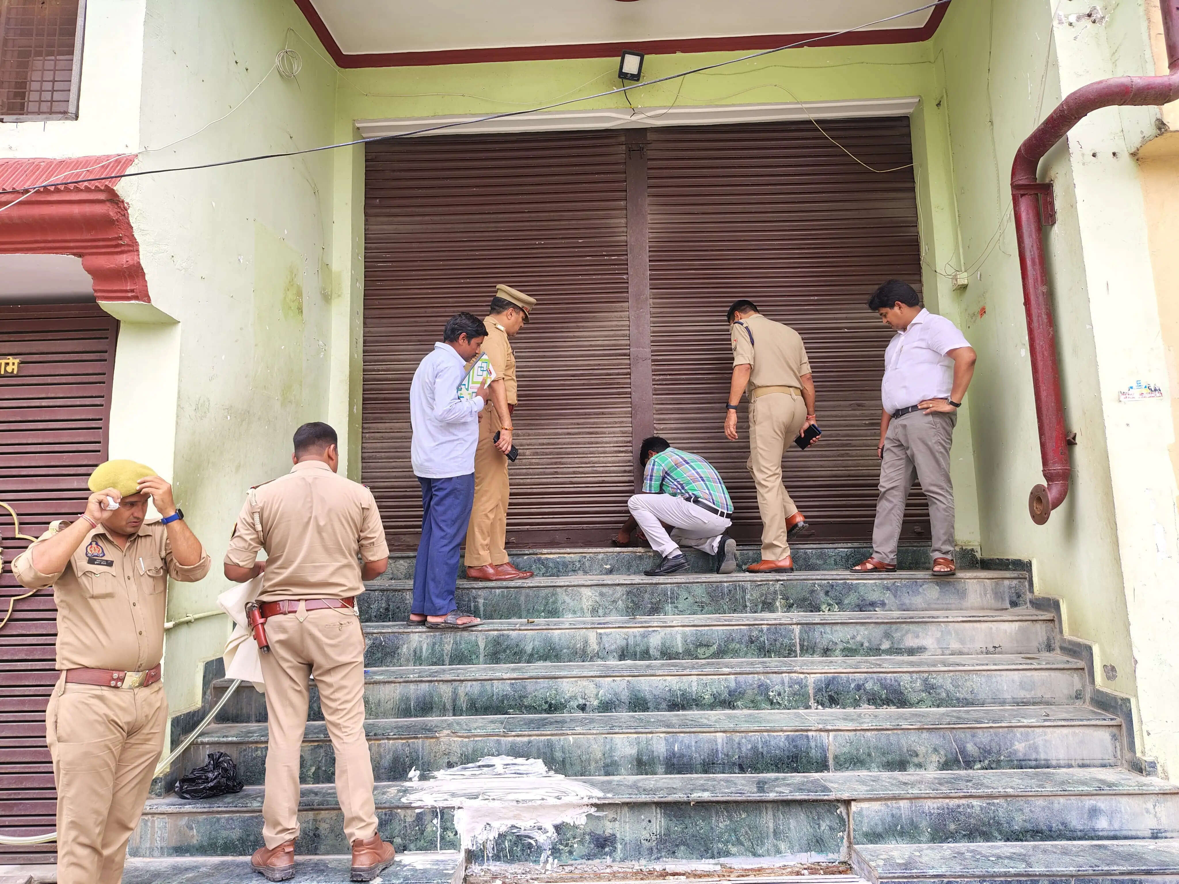 औरैया में डॉ. सौरभ आत्महत्या प्रकरण में दो अस्पताल सीज, संचालकों में मचा हड़कंप