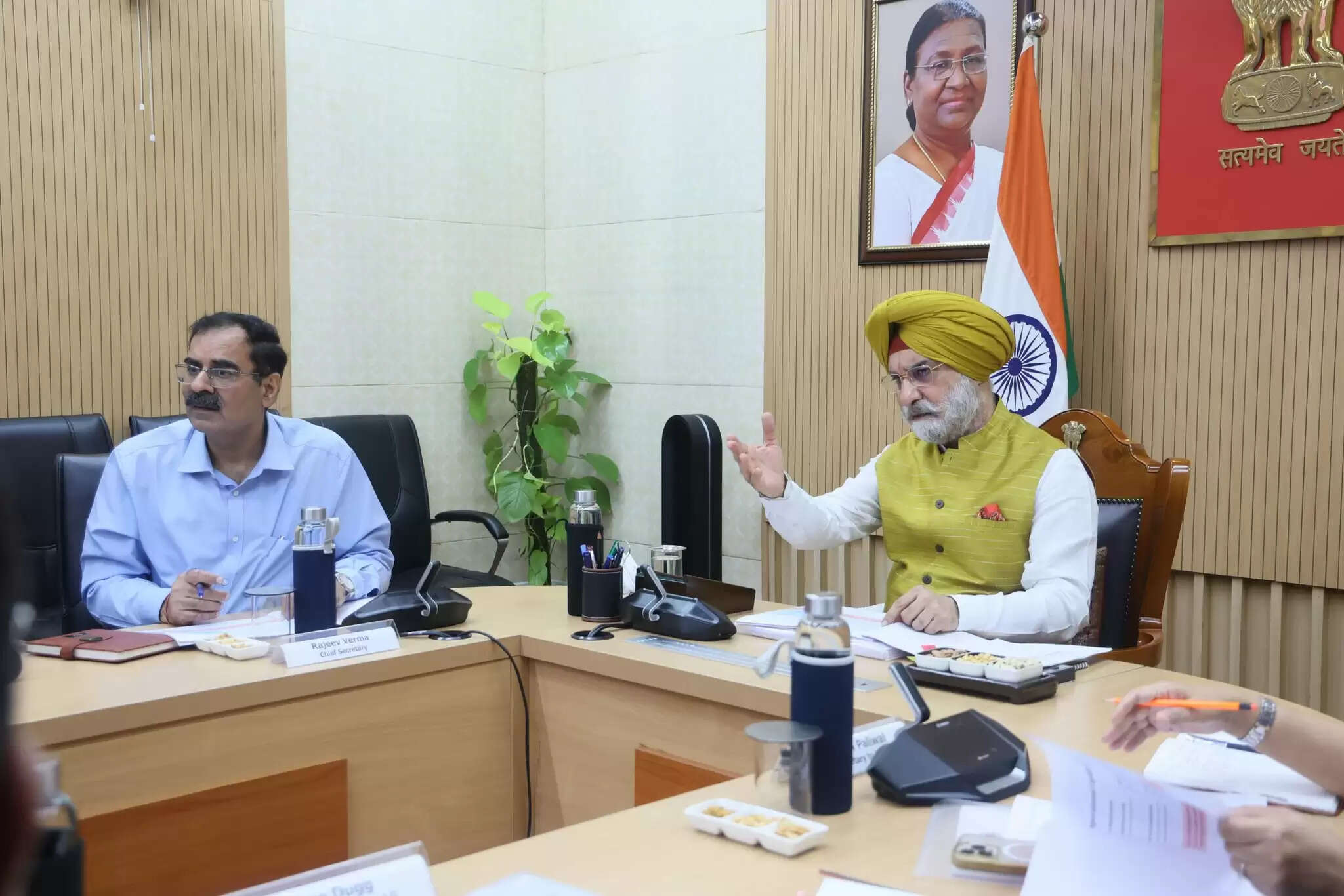 उपराज्यपाल ने की अग्निशमन सेवा के कामकाज, ग्रीष्मकालीन कार्य योजना की समीक्षा