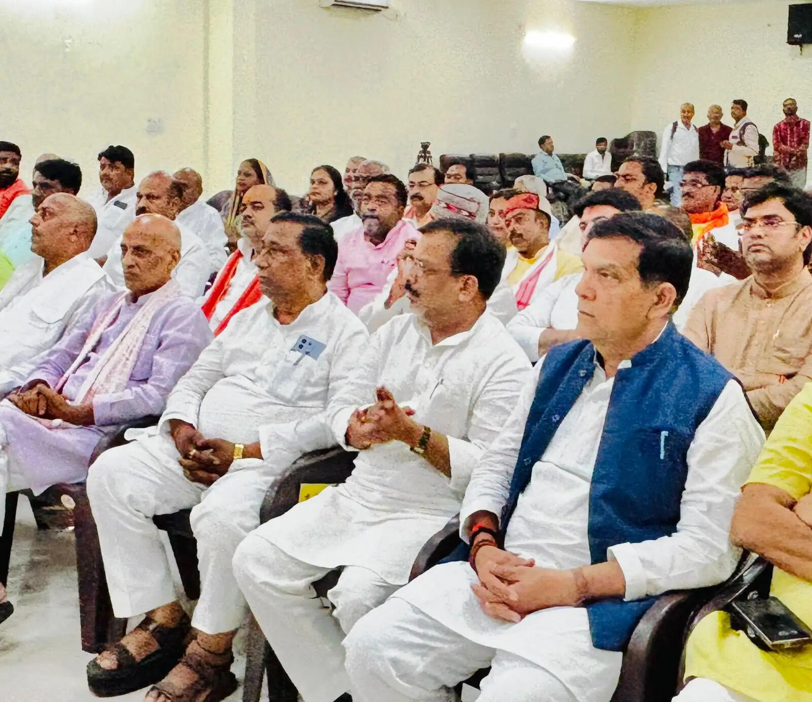 शिक्षक विधान परिषद चुनाव और एसआईआर अभियान को लेकर भाजपा की रणनीतिक बैठक, बूथ स्तर तक सक्रियता बढ़ाने पर जोर