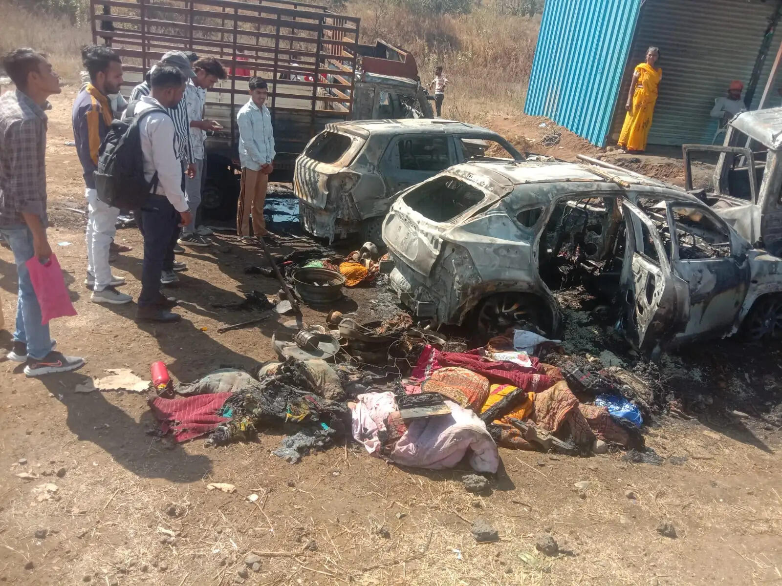 छिंदवाड़ा-सिवनी मार्ग पर भीषण हादसा, कार में जिंदा जले पिता-पुत्र