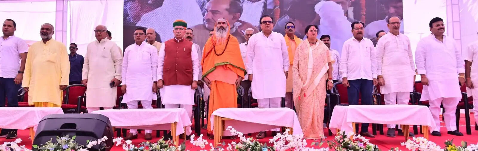 प्रधानमंत्री नरेंद्र मोदी के नेतृत्व में दुनिया में भारत का सम्मान बढ़ा &nbsp;:&nbsp;केंद्रीय&nbsp;मंत्री&nbsp;अर्जुनराम