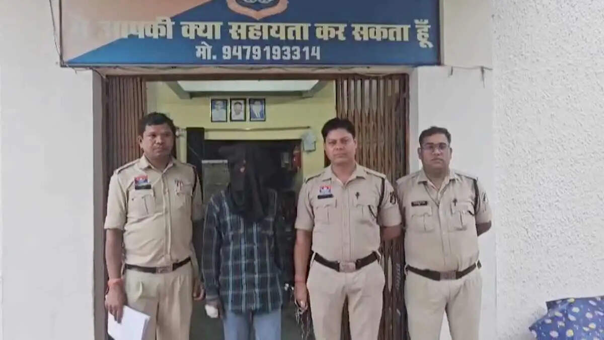 कोरबा:राज ज्वेलर्स लूटकांड : मास्टरमाइंड कर्नाटर बॉर्डर से गिरफ्तार, महिला बनकर वारदात को दिया था अंजाम