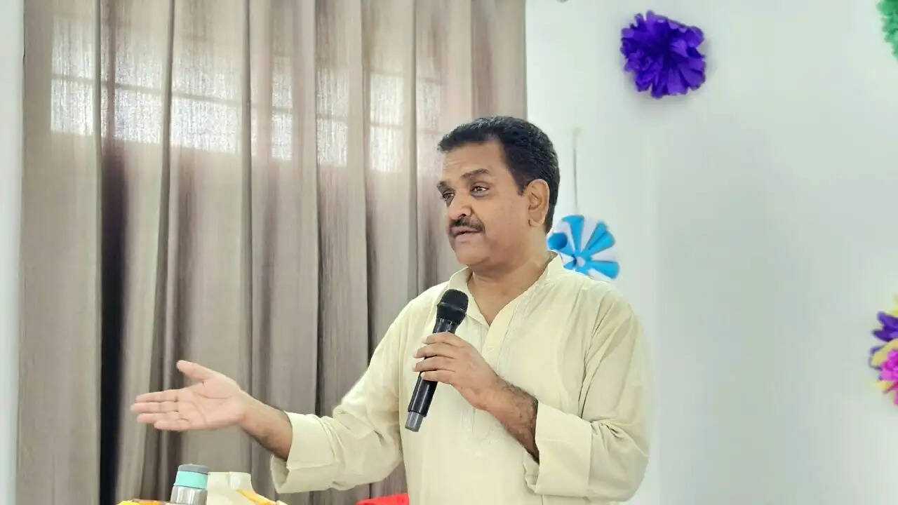 हमारी बेटियों में है अपार प्रतिभा और आत्मविश्वास : मंत्री असीम अरुण