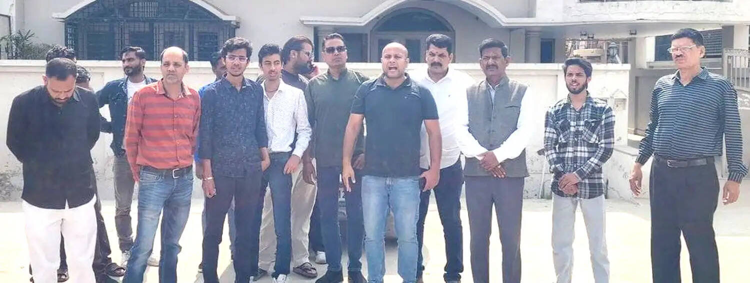 ड्रग निरीक्षक कार्यालय पर युवा कांग्रेस का प्रदर्शन