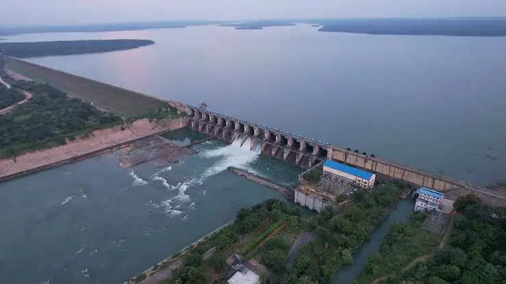 लगातार वर्षा से गंगरेल समेत चार बांधों में बढ़ा जलभराव