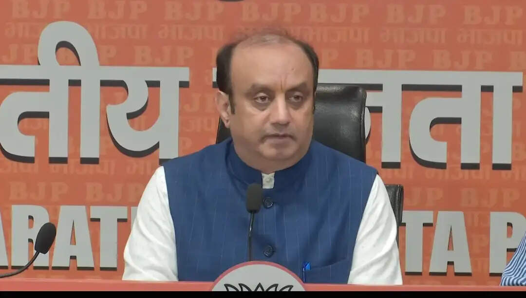 तरुण तेजपाल मामले में कांग्रेस की चुप्पी पर भाजपा ने उठाए सवाल
