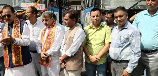 हल्द्वानी-मुक्तेश्वर रोडवेज बस सेवा शुरू, सांसद अजय भट्ट ने दिखाई हरी झंडी