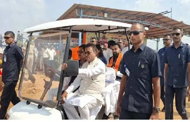 मुख्यमंत्री सम्राट चौधरी ने करीब 08 हजार करोड़ की लागत से बन रहे एथनॉल प्लांट का किया निरिक्षण