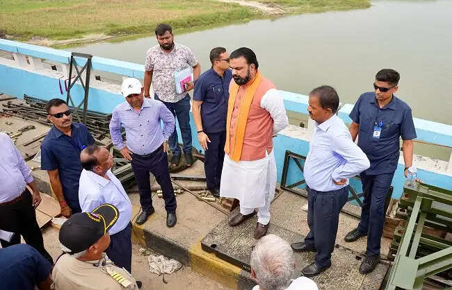 विक्रमशीला पुल को 30 नवम्बर तक फिर चालू कर दिया जाएगा : मुख्यमंत्री