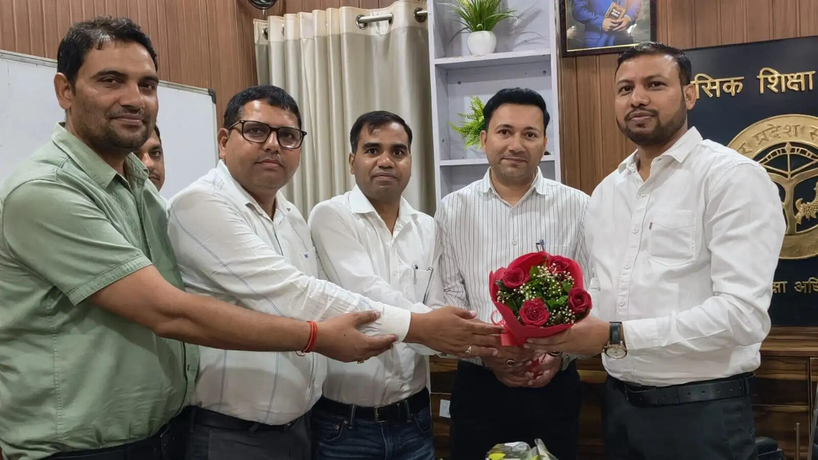 मुरादाबाद के नवागत बेसिक शिक्षा अधिकारी अमित सिंह ने संभाला कार्यभार