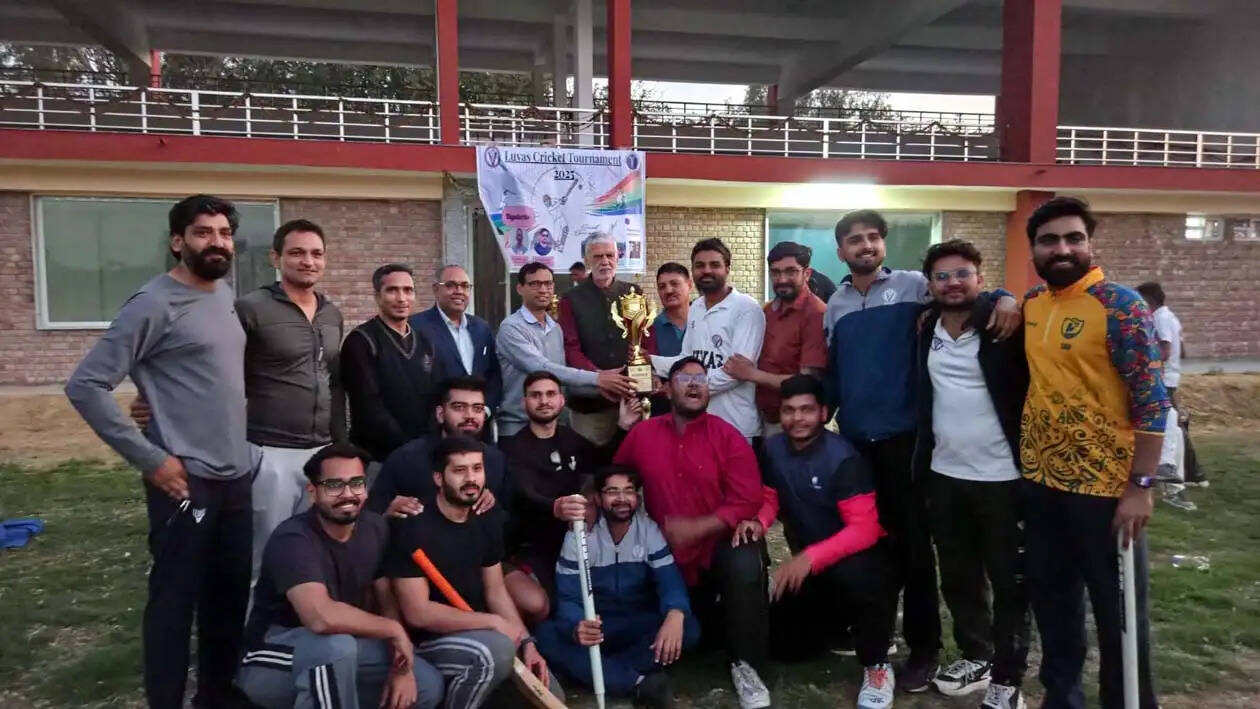 हिसार : लुवास में अंतर-विभागीय क्रिकेट टूर्नामेंट का समापन, पीजी टीम बनी चैंपियन