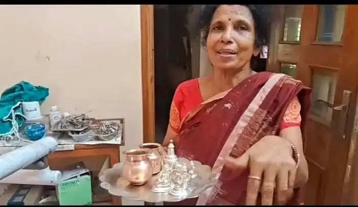 दुर्गापुर में सफाई पाउडर के बेचने के बहाने ठगी