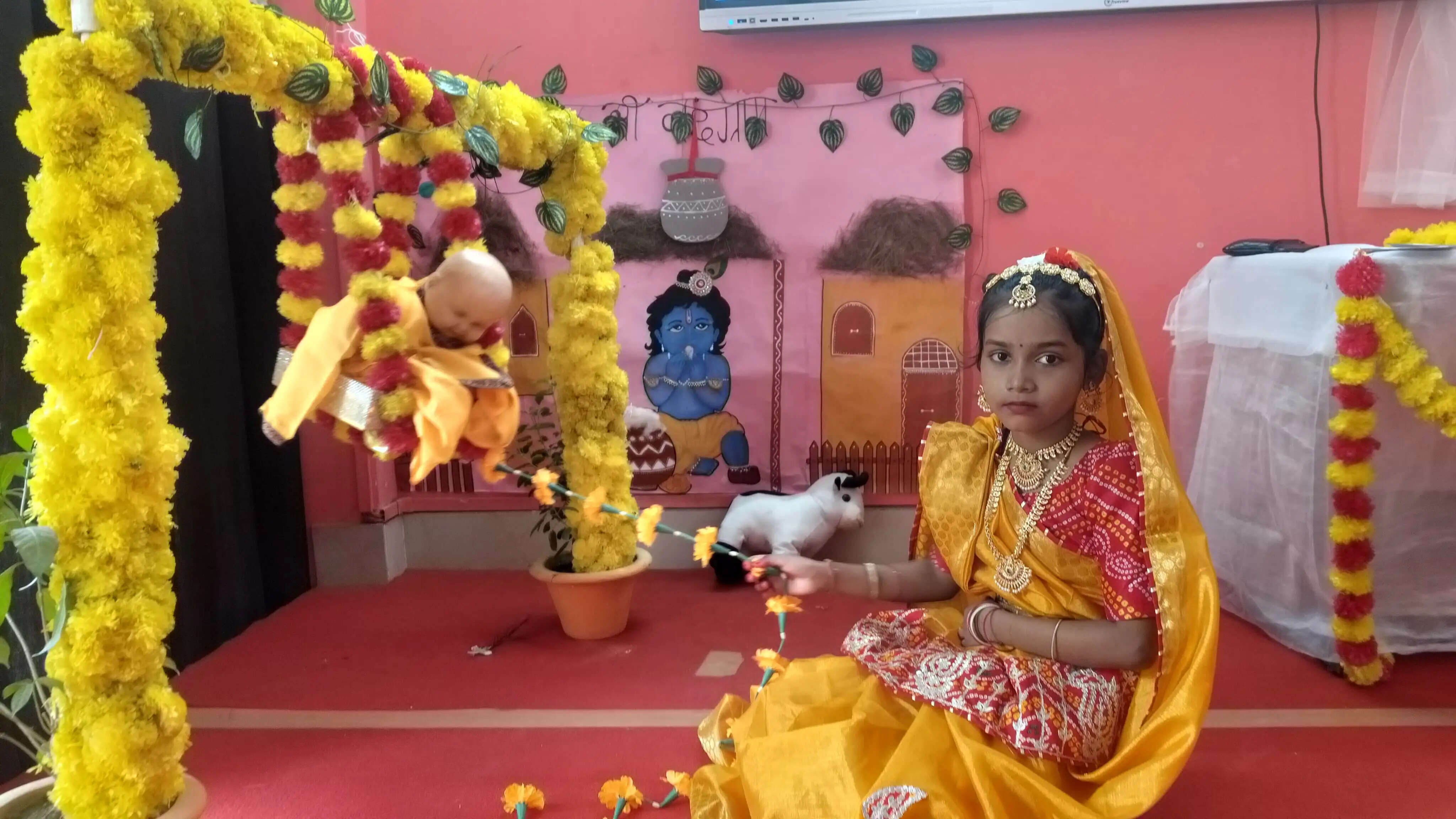 कृष्ण जन्माष्टमी की पूर्व संध्या पर सरस्वती शिशु विद्या मंदिर में सांस्कृतिक कार्यक्रम आयोजित