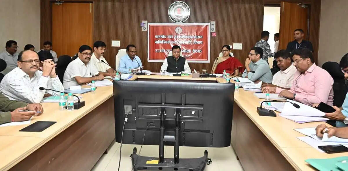 छत्तीसगढ़&nbsp;में&nbsp;शराब&nbsp;के&nbsp;अवैध परिवहन एवं बिक्री पर रोक लगाएं : आबकारी मंत्री देवांगन