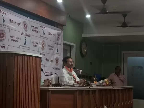 तृणमूल पर निशाना साधते हुए कांग्रेस प्रदेश अध्यक्ष ने कहा -चार मई के बाद होंगे बड़े राजनीतिक बदलाव