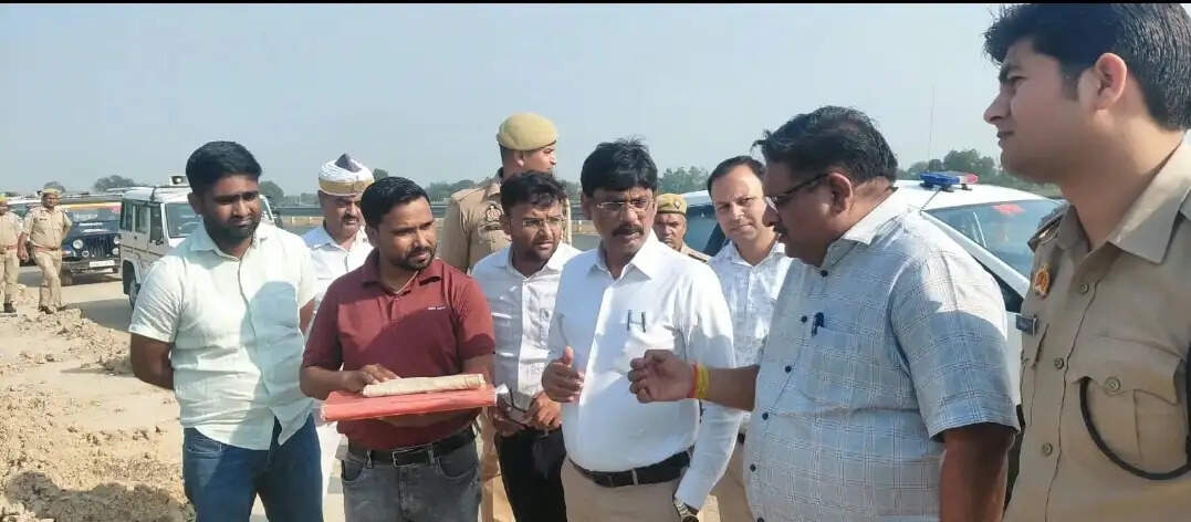 अगसौली पुलिस चौकी को थाना बनाने की कवायद तेज, जिलाधिकारी ने किया भूमि का निरीक्षण