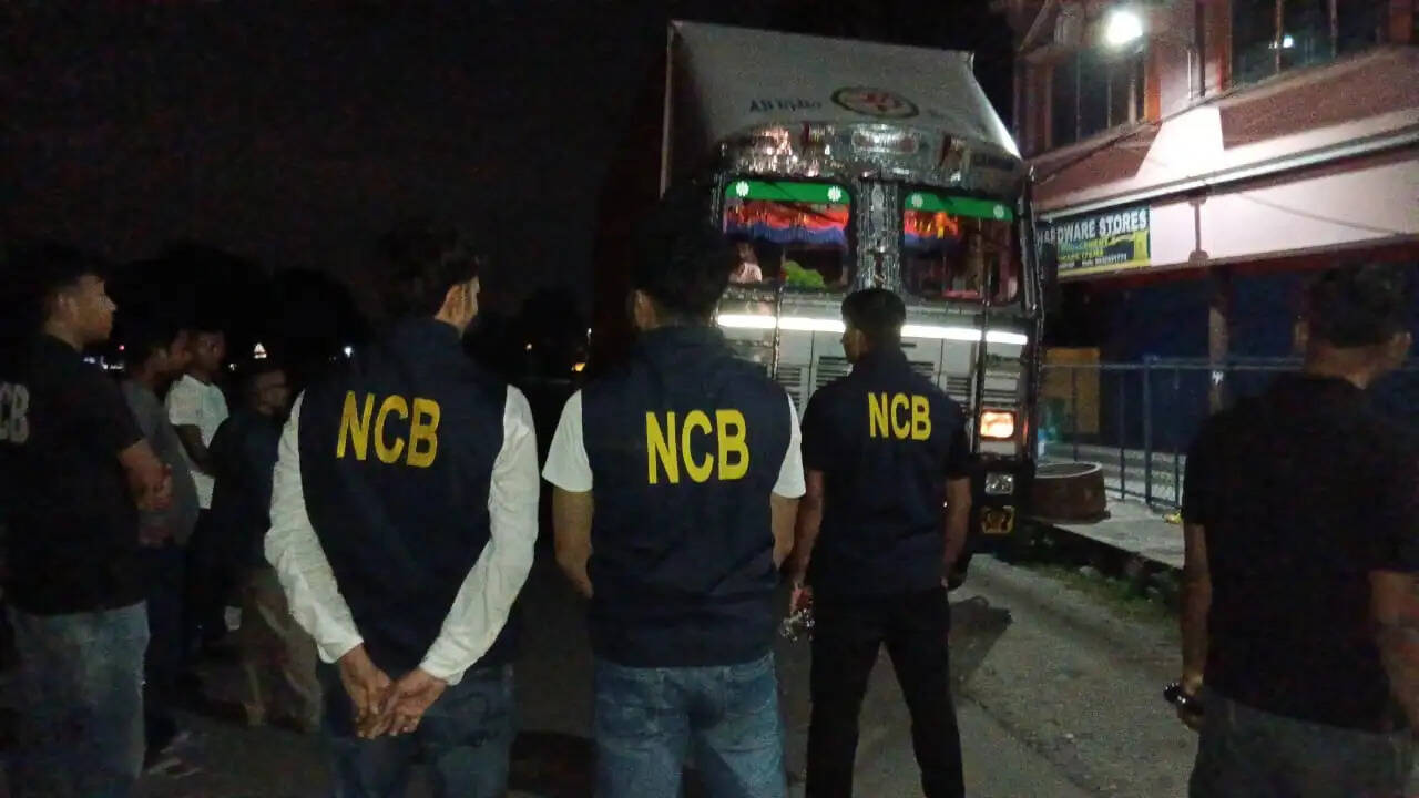 एनसीबी ने लॉरी से करोड़ों का गांजा किया बरामद, चालक गिरफ्तार