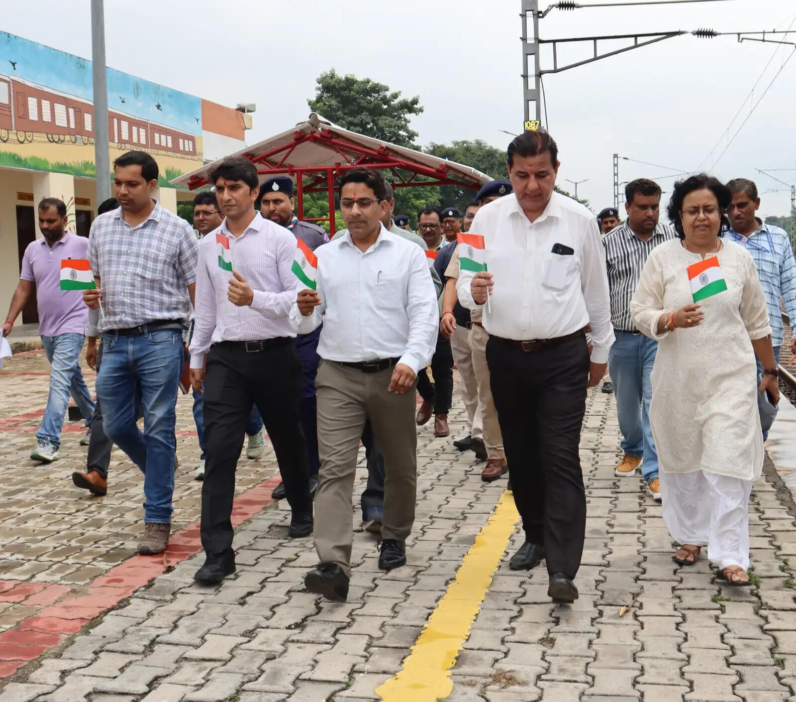ऐतिहासिक काकोरी रेलवे स्टेशन पर हर्षोल्लास के साथ आयोजित हुआ भव्य ‘काकोरी स्टेशन महोत्सव’