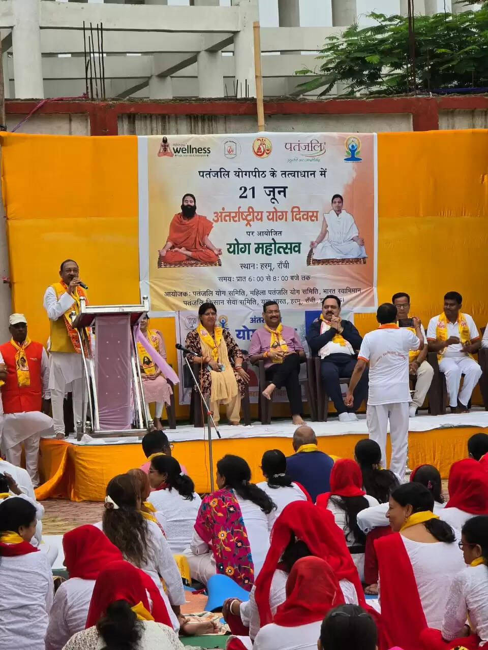 योग से मन और शरीर स्वस्थ रहता है : दीपक प्रकाश