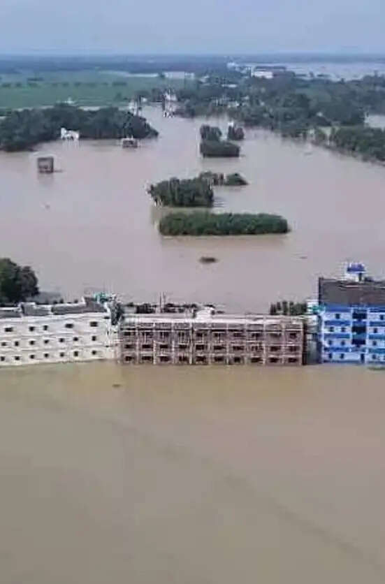 सबंग में बाढ़ का मुख्यमंत्री ने लिया जायजा, मृतकों के परिजनों को नौ लाख रुपये