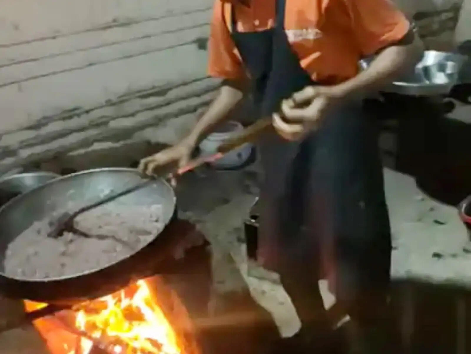 सोनीपत: मुरथल ढाबों पर कमर्शियल गैस संकट, भट्ठी व इंडक्शन सहारा