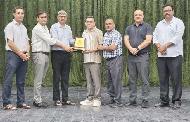सोनीपत: हरियाणा खेल विश्वविद्यालय में विद्यार्थियों की समस्याओं पर संवाद सत्र आयोजित