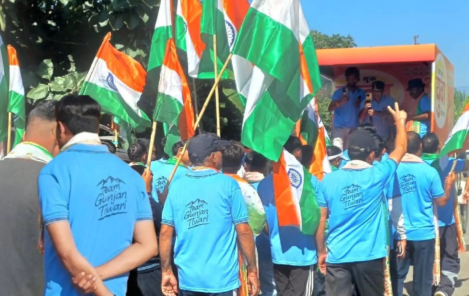 कोटाबाग से शुरू हुई 'एक युद्ध नशा विरुद्ध' पदयात्रा, उमड़ा जनसैलाब