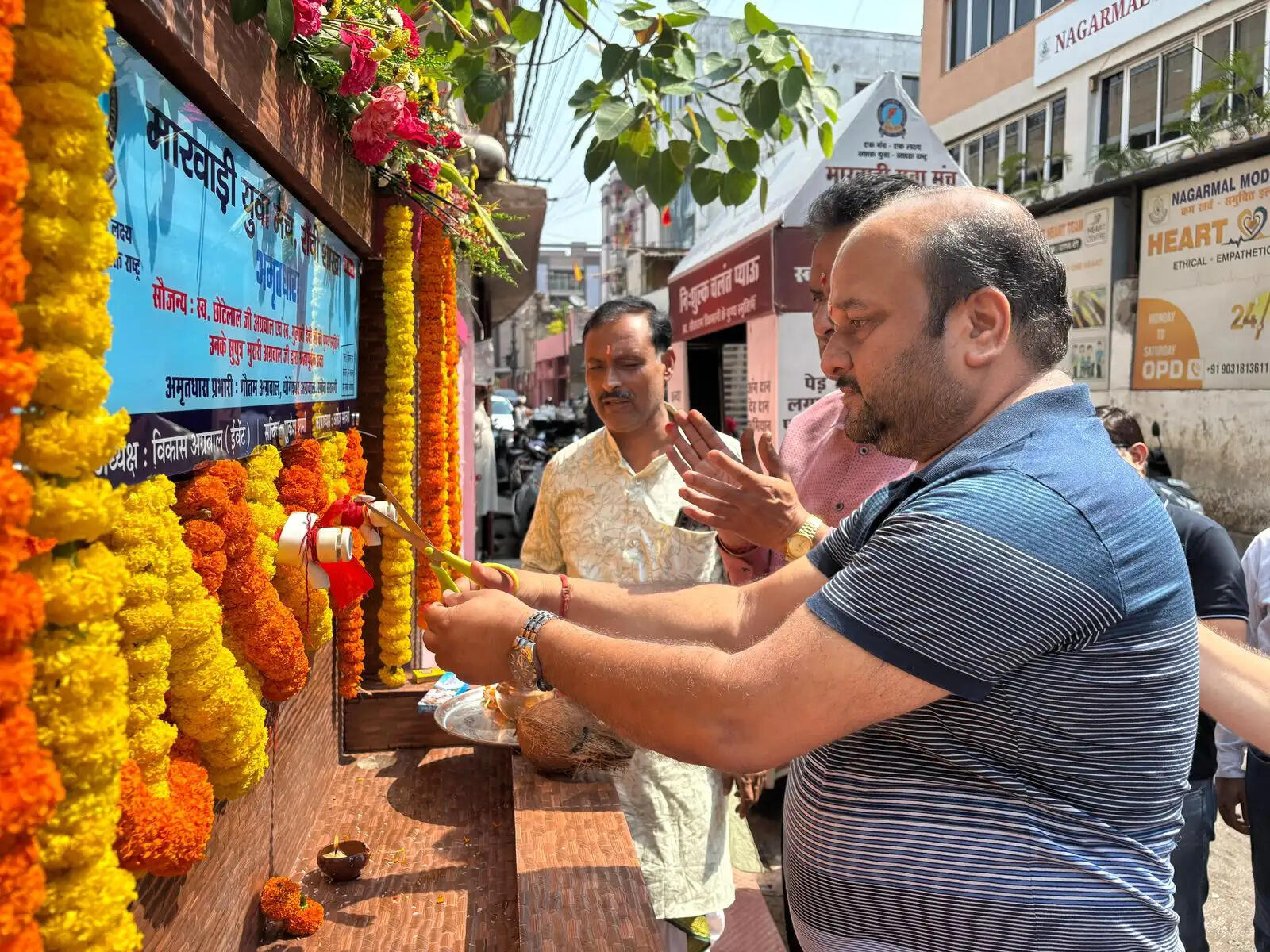 मारवाड़ी युवा मंच ने लगाए दो वाटर कूलर फ्रीजर,गर्मी से राहत