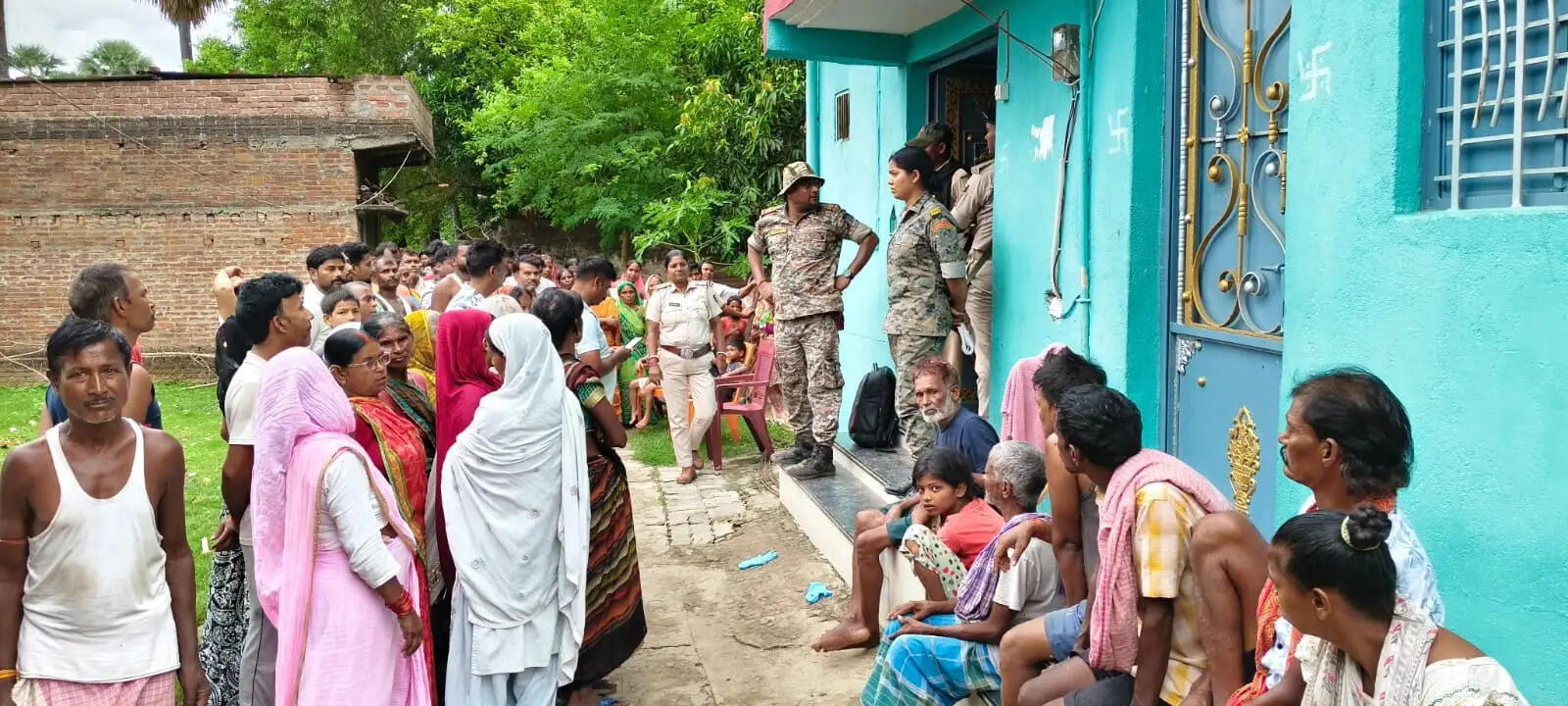 नवविवाहिता ने फांसी लगाकर की आत्महत्या, तीन माह की मासूम को छोड़ गई मां