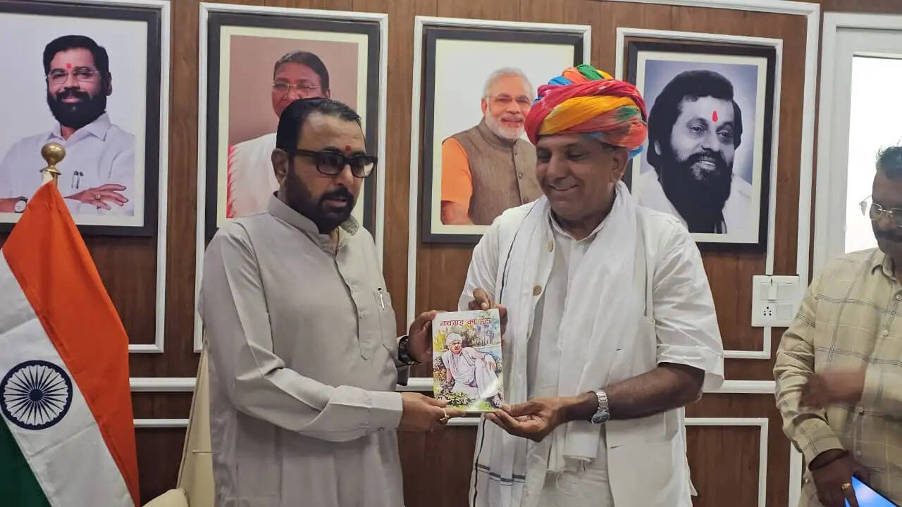 कैंसर पर हंसराज चौधरी की अंग्रेजी में शोध पुस्तक का विमोचन