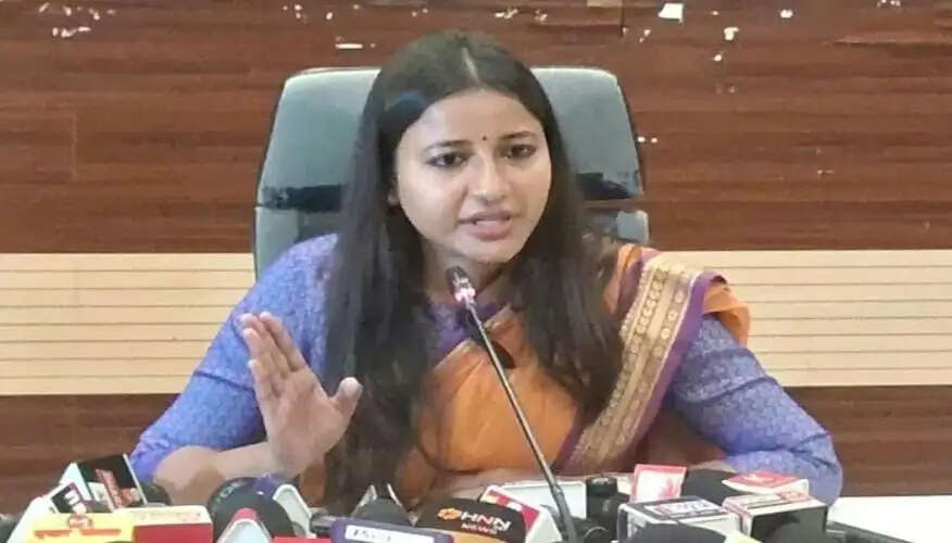 सुप्रियो के कांग्रेस पर दिए बयान पर माफी मंगवाएं मुख्यमंत्री : अंबा