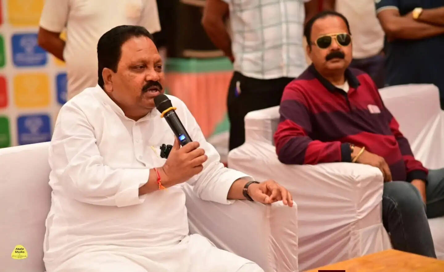 मोदी के 'मन की बात' के बाद सांसद ने युवाओं से की संवाद