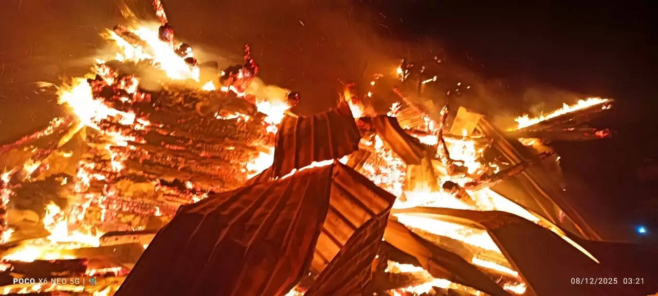 मणिकर्ण घाटी में हुए अग्निकांड में सवा करोड़ की संपति रख