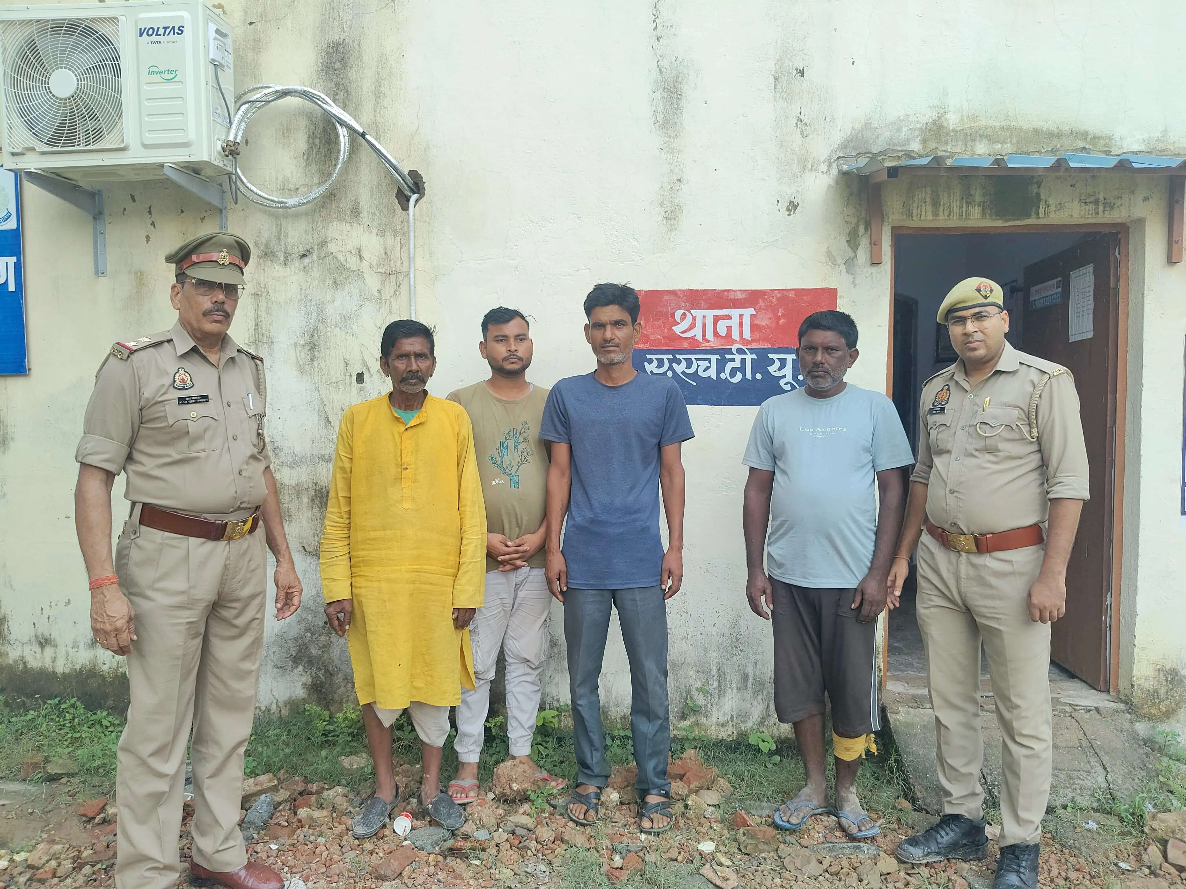 छत्तीसगढ़ से लाई गई महिला का बांदा में हुआ 20 हजार रुपये में सौदा