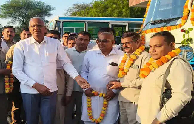 महेंद्रगढ़-दिल्ली नई बस सेवा शुरू, यात्रियों को राहत