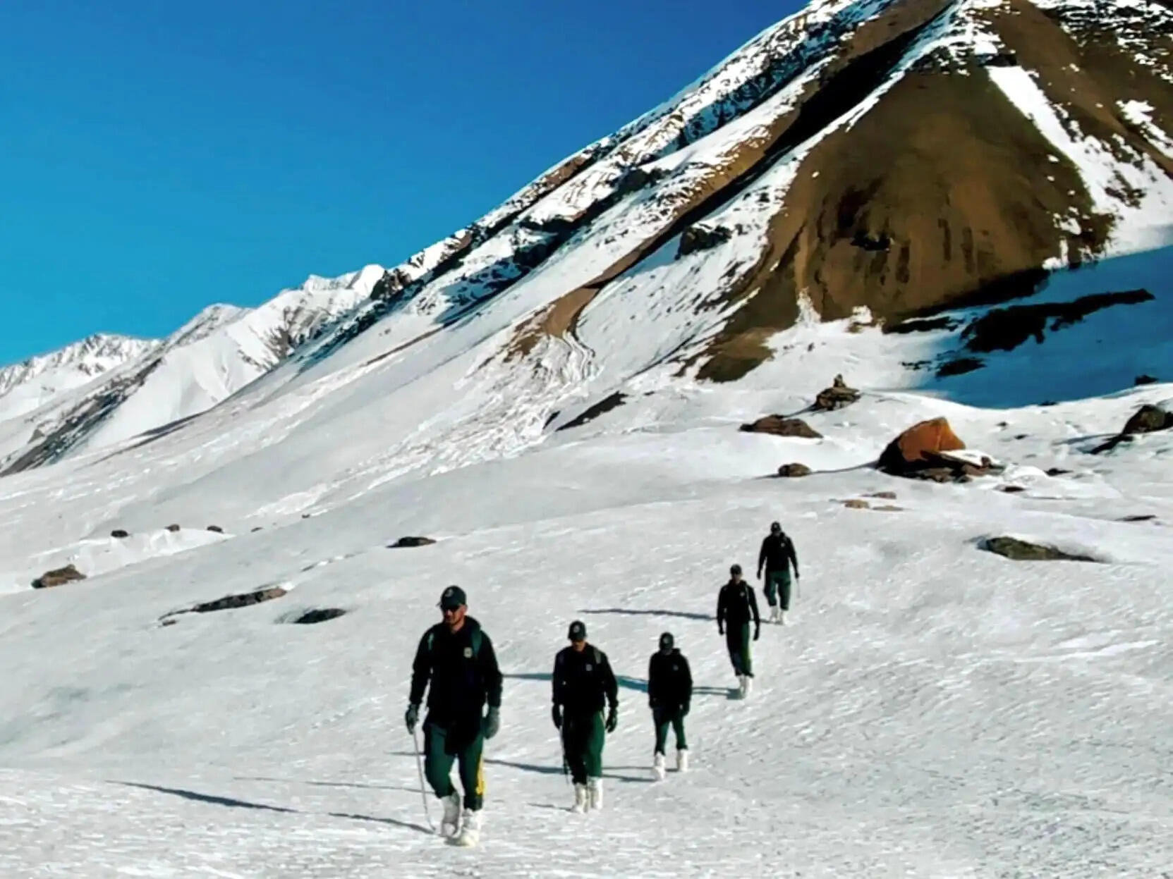 दारमा पर्वत पर कुमाऊं स्काउट्स का पर्वतारोहण अभियान संपन्न