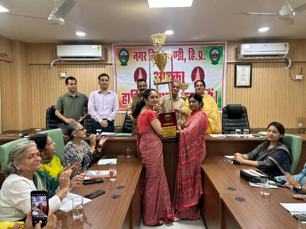 स्वच्छ शहर–समृद्ध शहर अभियान के तहत क्लीन मंडी ग्रीन मंडी अभियान संपन्न