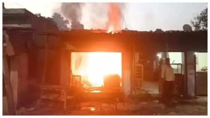 कोरबा : फर्नीचर दुकान में लगी भीषण आग, लाखों का सामान जलकर राख