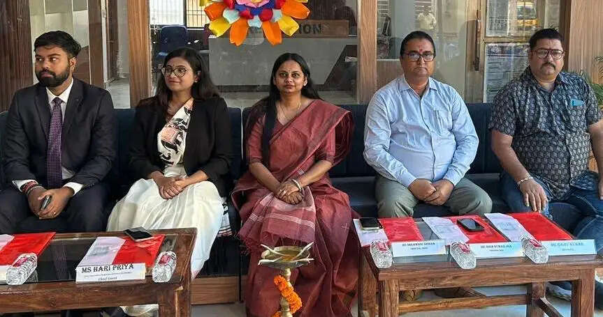 मातृ दिवस पर महात्मा गाँधी शिक्षण संस्थान में भावनात्मक कार्यक्रम, बच्चों ने दी मनमोहक प्रस्तुतियाँ