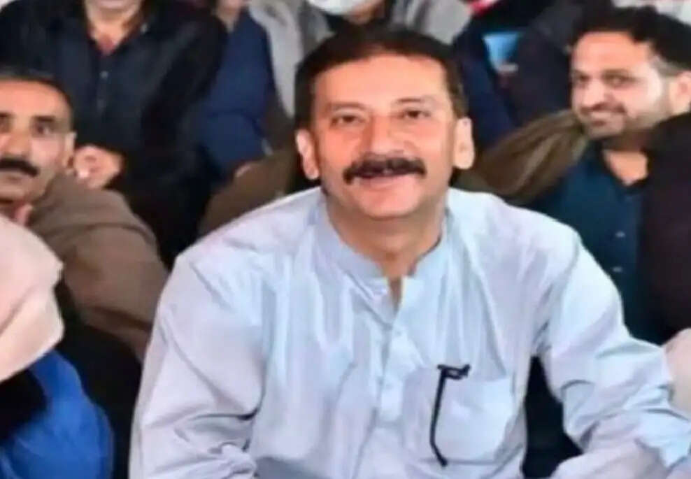 पीओके में जम्मू-कश्मीर अवामी एक्शन कमेटी प्रमुख शौकत नवाज मीर गिरफ्तार
