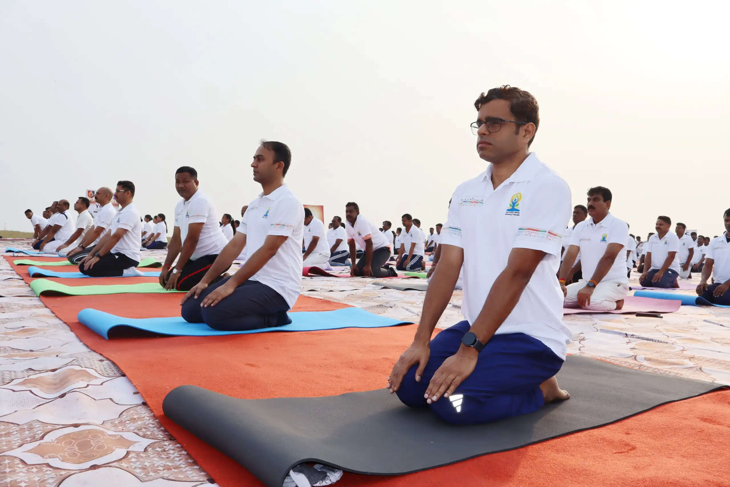 अंतर्राष्ट्रीय योग दिवस 2026 से पहले मैथन डैम पर विशेष योग प्रशिक्षण सत्र आयोजित