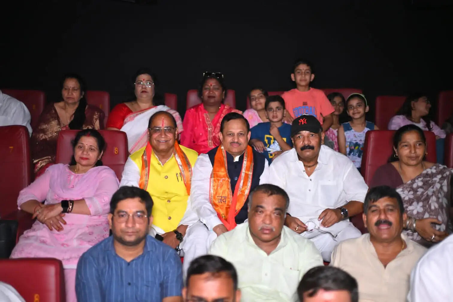 ऐसे आयोजन सनातन संस्कृति और भारतीय मूल्यों से जुड़ने का माध्यम : रमेश अवस्थी