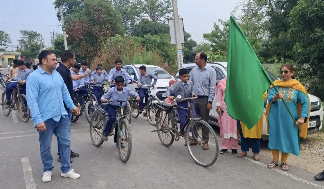 विश्व साइकिल दिवस पर कठुआ में फिट इंडिया रैली, 620 साइकिल चालकों ने दिया नशा मुक्त समाज का संदेश