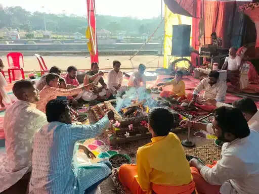अनूपपुर: महाअष्टमी कालरत्रि का विषेश अनुष्ठान चला सुबह तक, गरबा और बंगाली ढाक-काली नृत्य की हुई प्रस्तुतियां