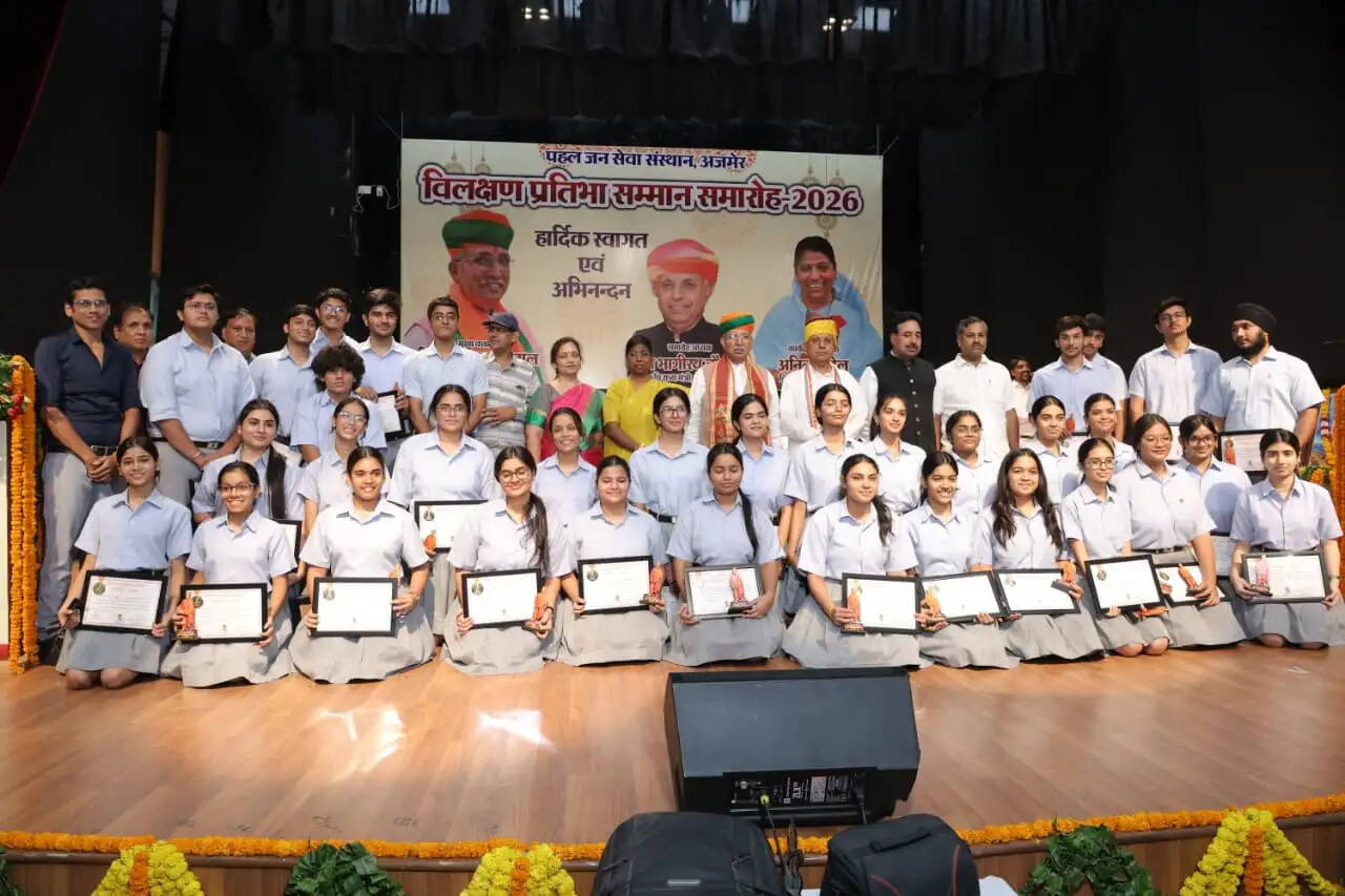 युवा जैसा सोचता है, वैसा ही बन जाता है— अर्जुनराम मेघवाल